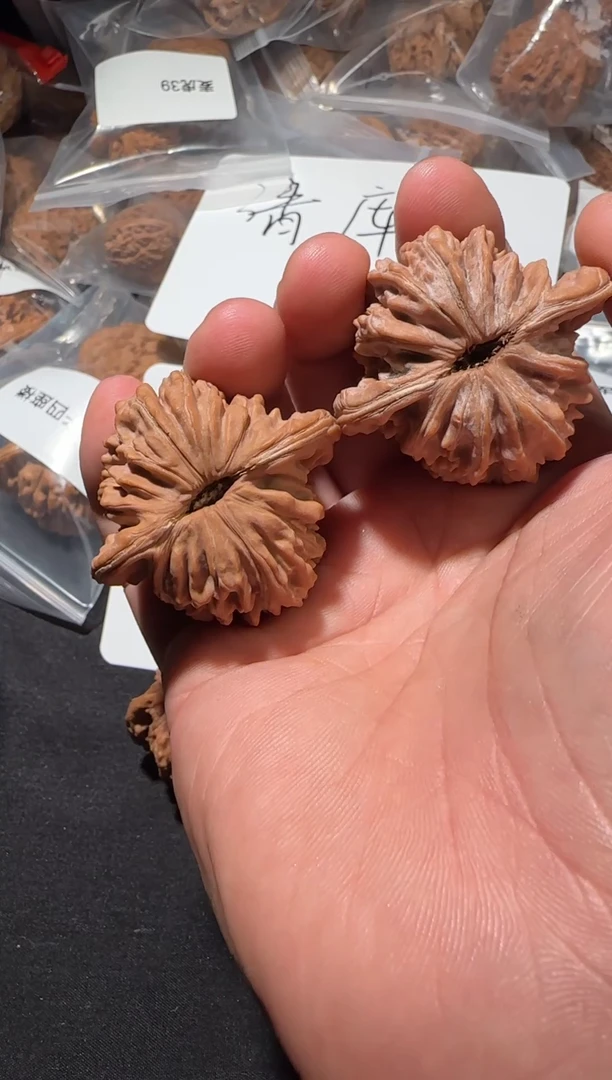 把件文玩核桃四座楼