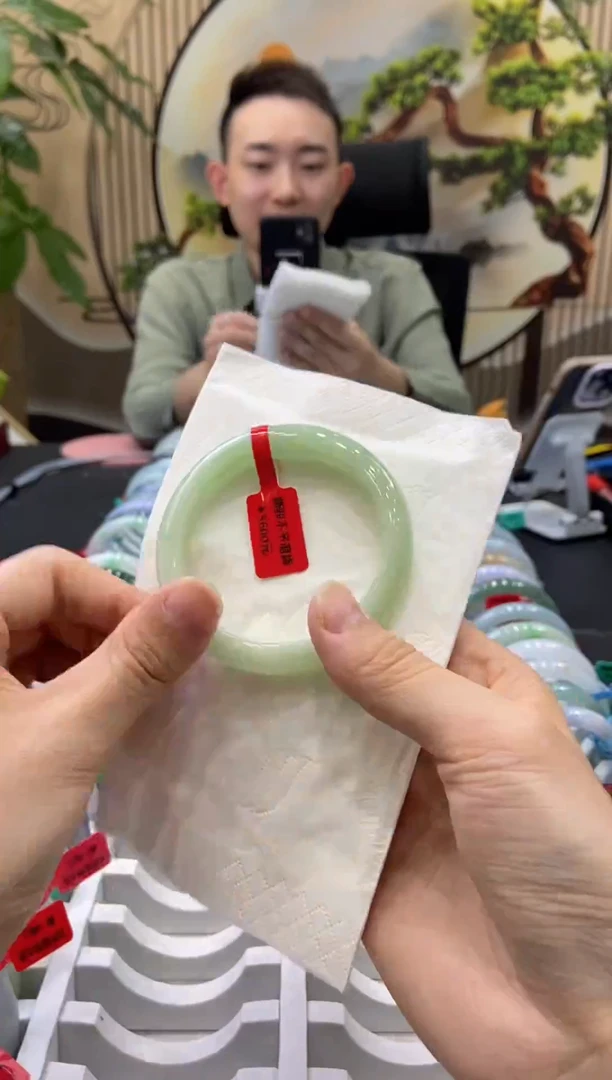 未镶嵌手镯翡翠2354