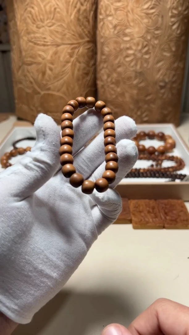 【闪购商品】檀香木手串/手链老山檀香8/9单圈微瑕（孔道）