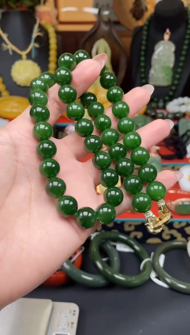 和田玉未镶嵌颈饰项链