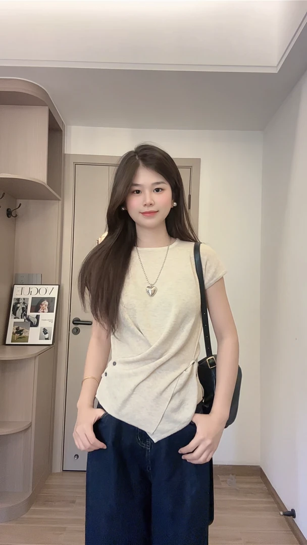 时尚不规则交叉纽扣圆领短袖针织衫女流行气质显瘦别致上衣潮8061