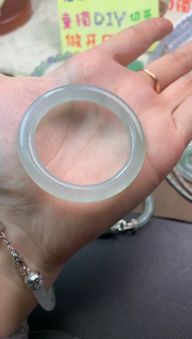 未镶嵌定制翡翠毛货