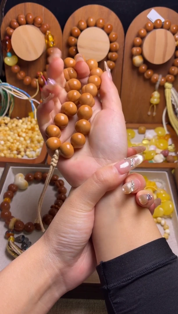 手串猴头核桃全品原皮泡芙爱心绿跑环吊原籽手串