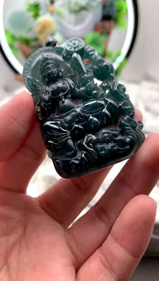 【闪购商品】翡翠颈饰未镶嵌普贤