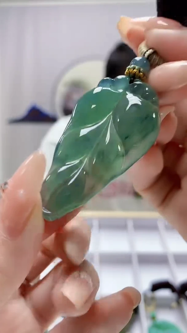 未镶嵌定制翡翠4898DD-毛货挂件110