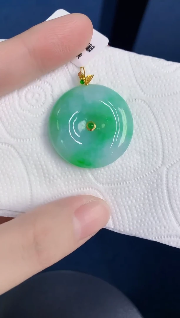 颈饰18K金镶嵌翡翠天然翡翠缅甸A货