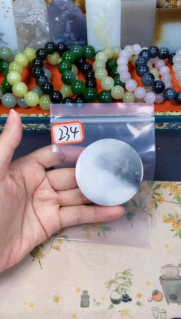 和田玉未镶嵌颈饰和田玉