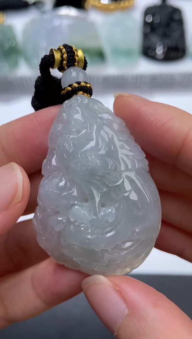 未镶嵌挂件翡翠372454  多人