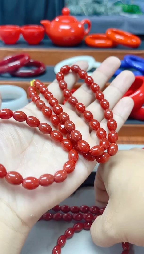 006号精品红色套装