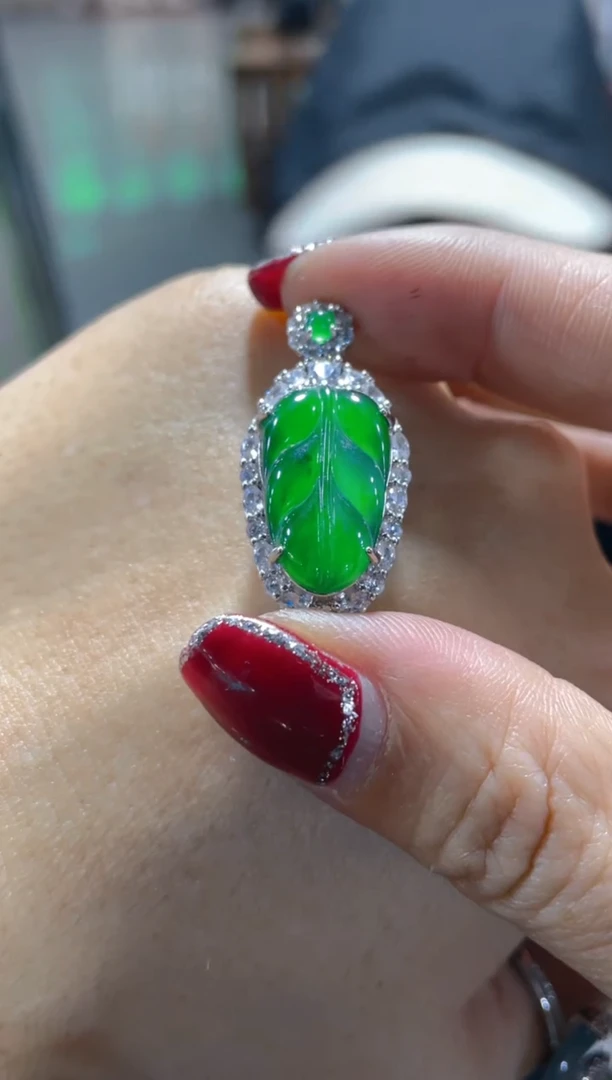 【闪购商品】定制翡翠未镶嵌天然A货翡翠假一罚四（多样性）