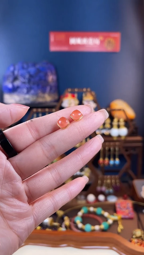 南红玛瑙未镶嵌耳饰用****9，十号耳钉