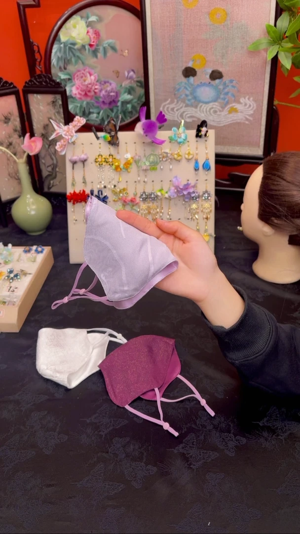 刺绣珍****A非遗绒花苏绣饰品