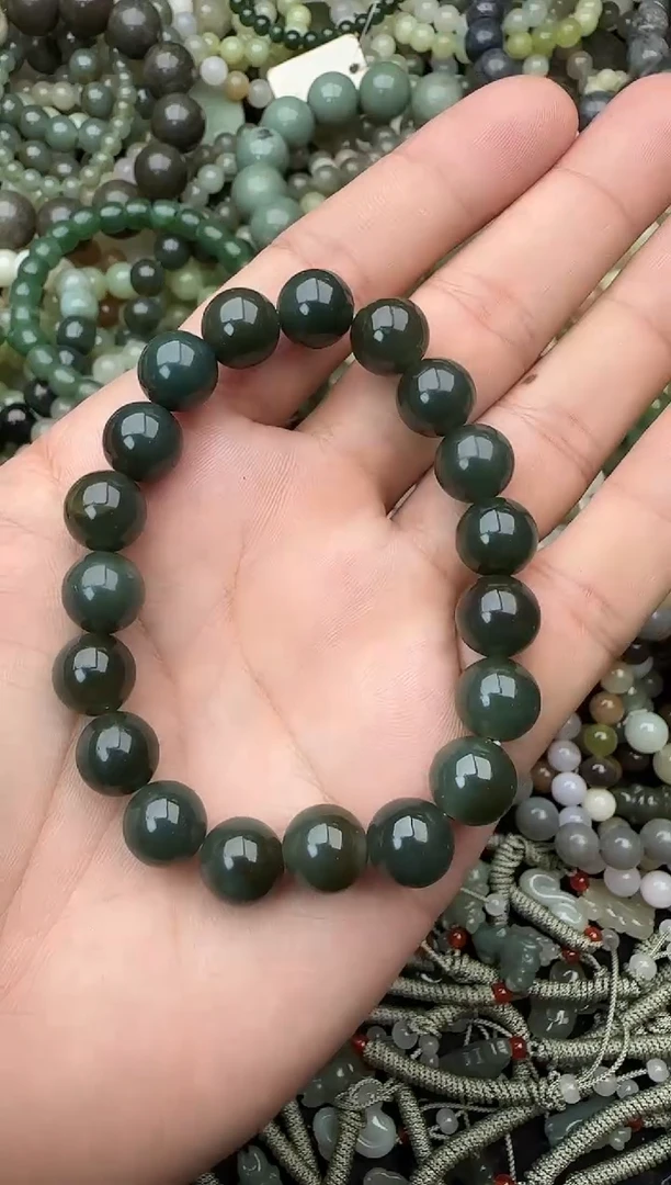 颈饰未镶嵌和田玉拍一发一