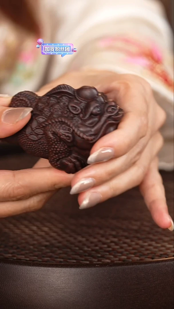 茶壶朱泥 宜兴紫砂壶三足金蟾