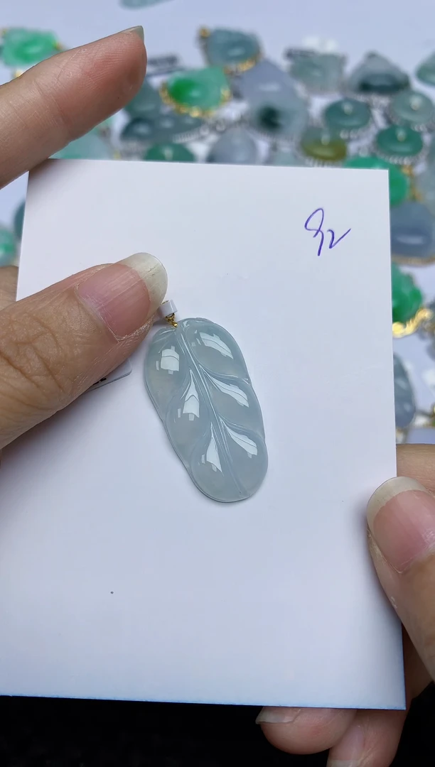 翡翠18K金镶嵌颈饰天然A货翡翠 92