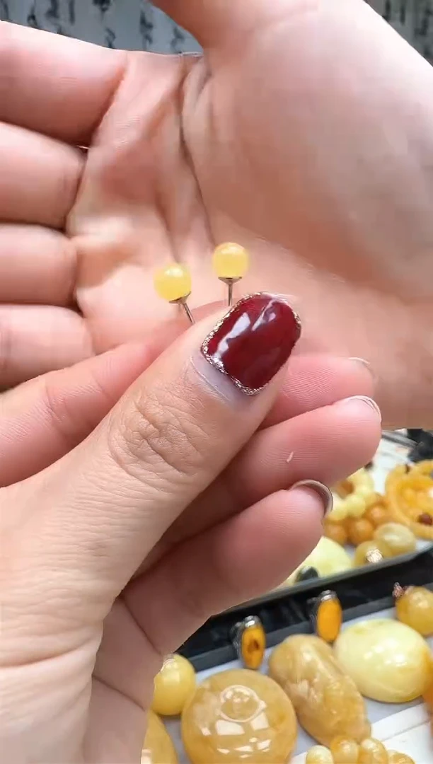 【闪购商品】琥珀裸石银S925镶嵌耳钉   多样性发一