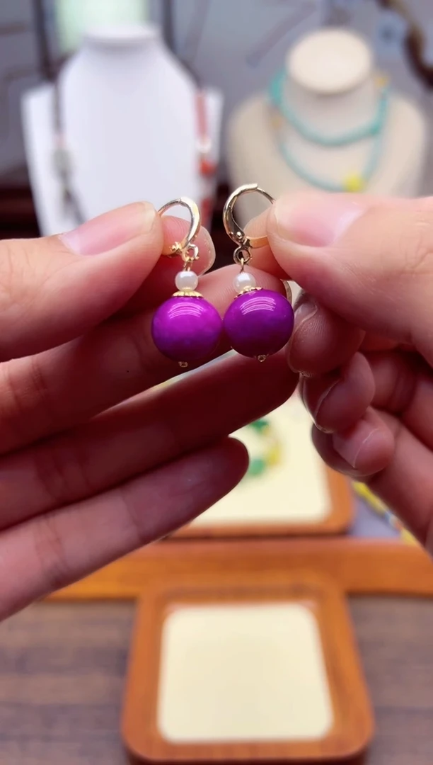 【闪购商品】玛瑙/玉髓耳钉14K金镶嵌E