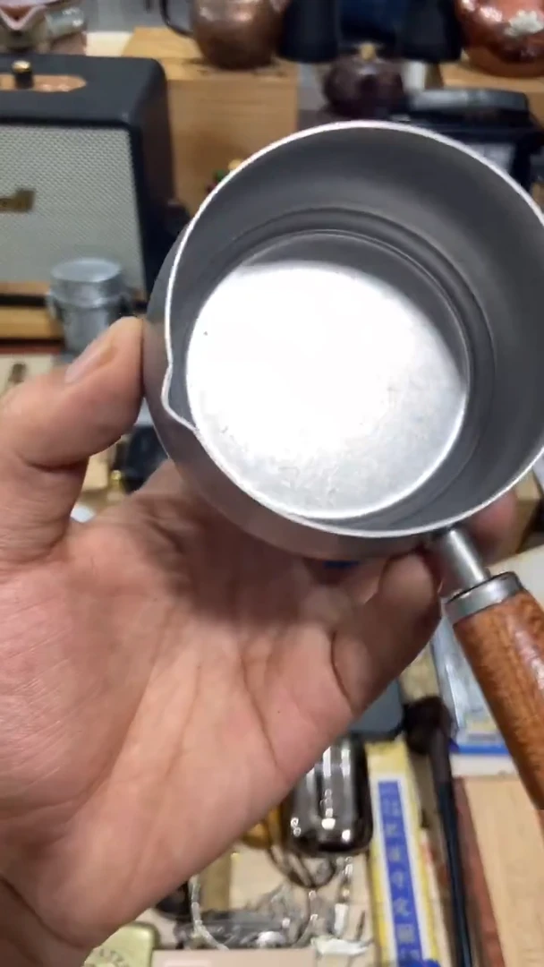 瓷片闪购商品  如图所示