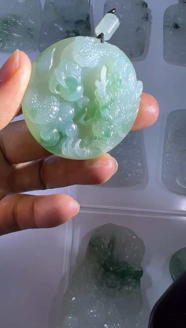 未镶嵌定制翡翠牌子