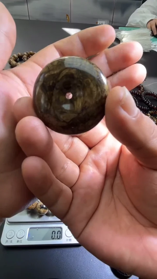 裸石琥珀未镶嵌39