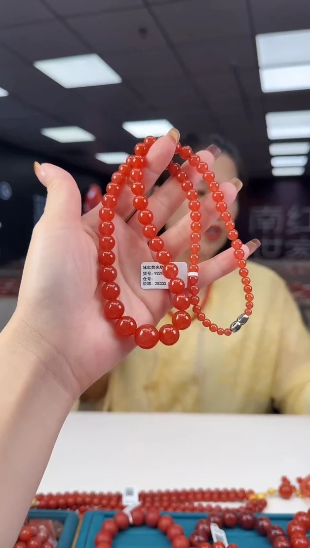 未镶嵌珠串南红玛瑙多样发其一/25091503800