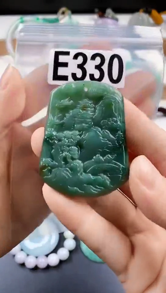颈饰未镶嵌翡翠天然翡翠吊坠挂件