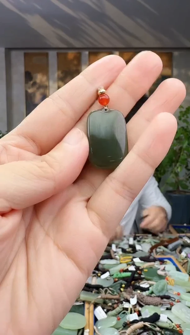 未镶嵌和田玉挂件拍一发一