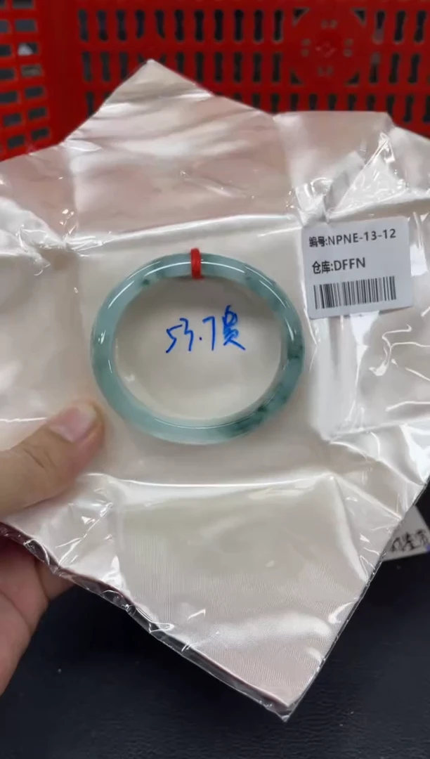 未镶嵌手镯翡翠翡翠手镯
