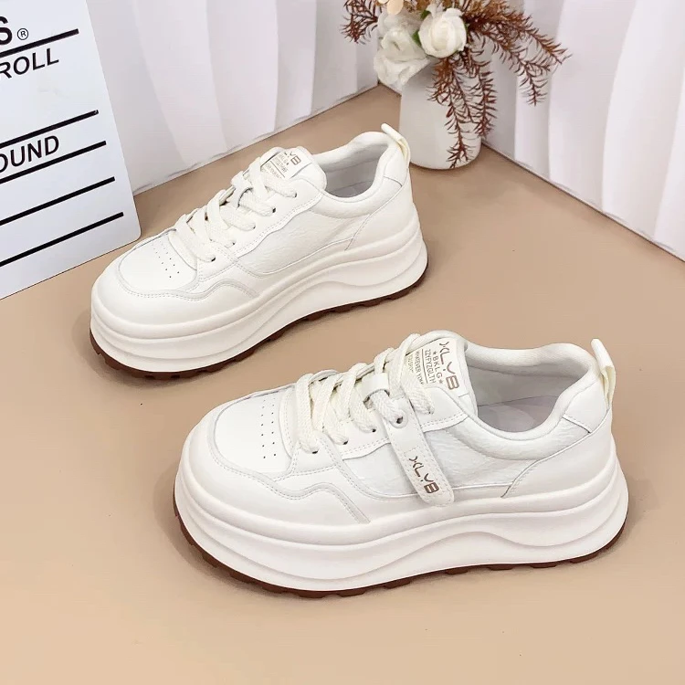 5030韩版真皮百搭增高厚底板鞋轻便休闲运动鞋子