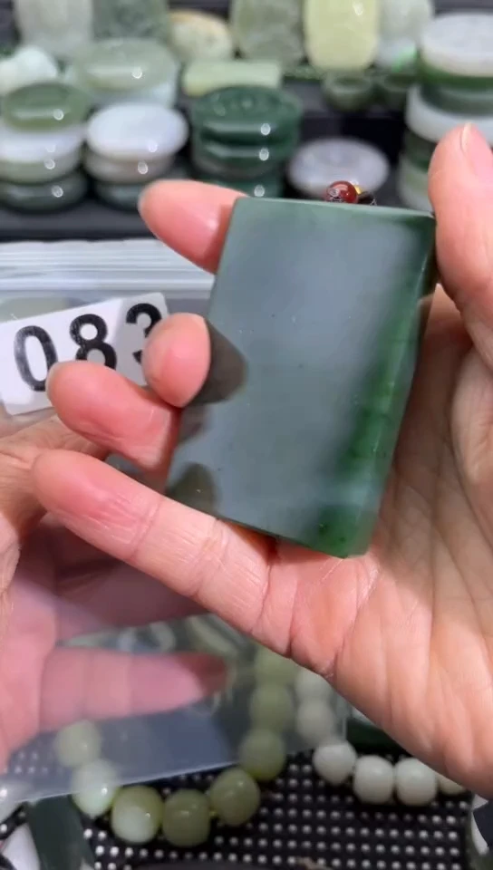 未镶嵌和田玉珠宝半成品镯芯