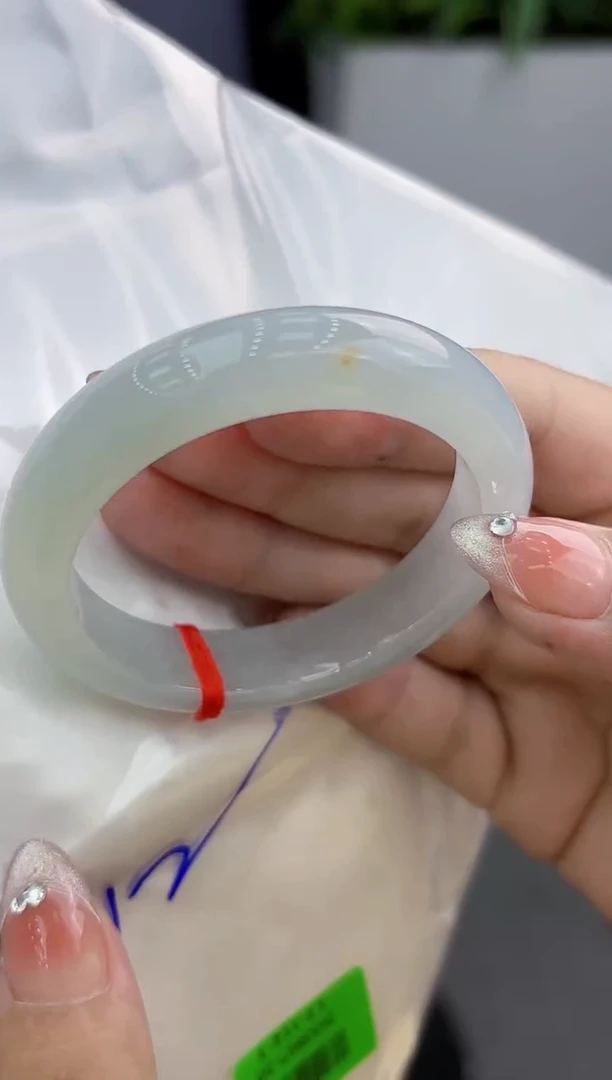 【闪购商品】翡翠手镯未镶嵌翡翠手镯