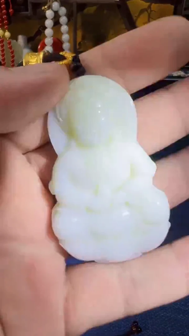 和田玉未镶嵌挂件和田 羊油37观音(飞铃文玩)