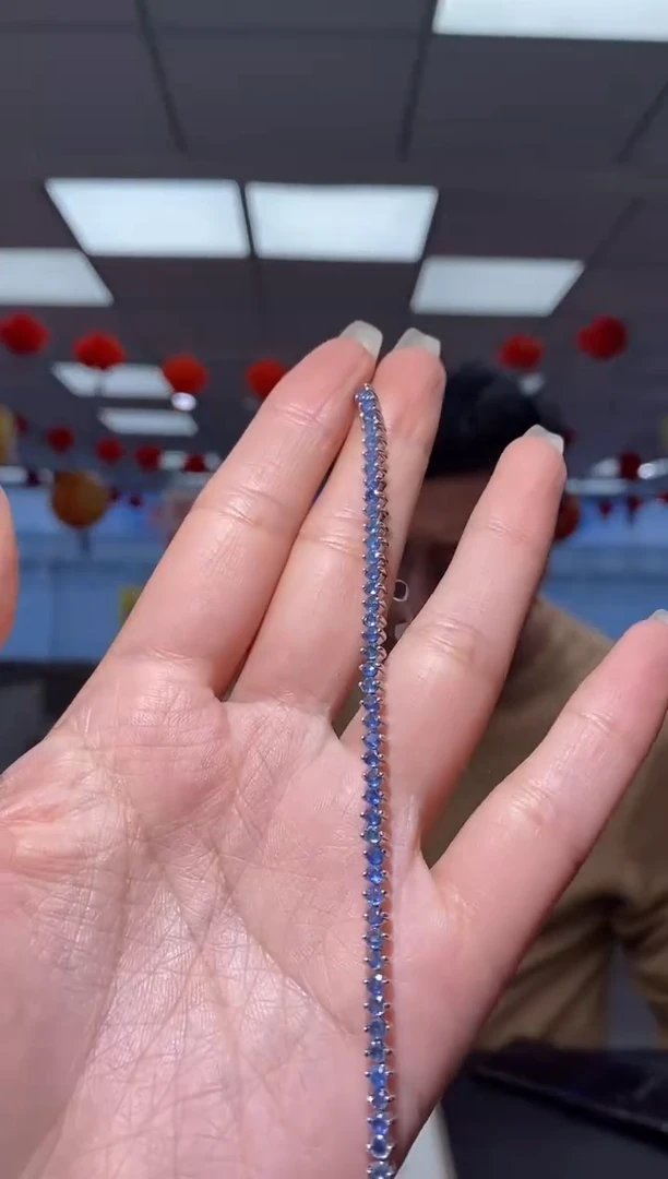【闪购商品】蓝宝石手链未镶嵌多样性发其一