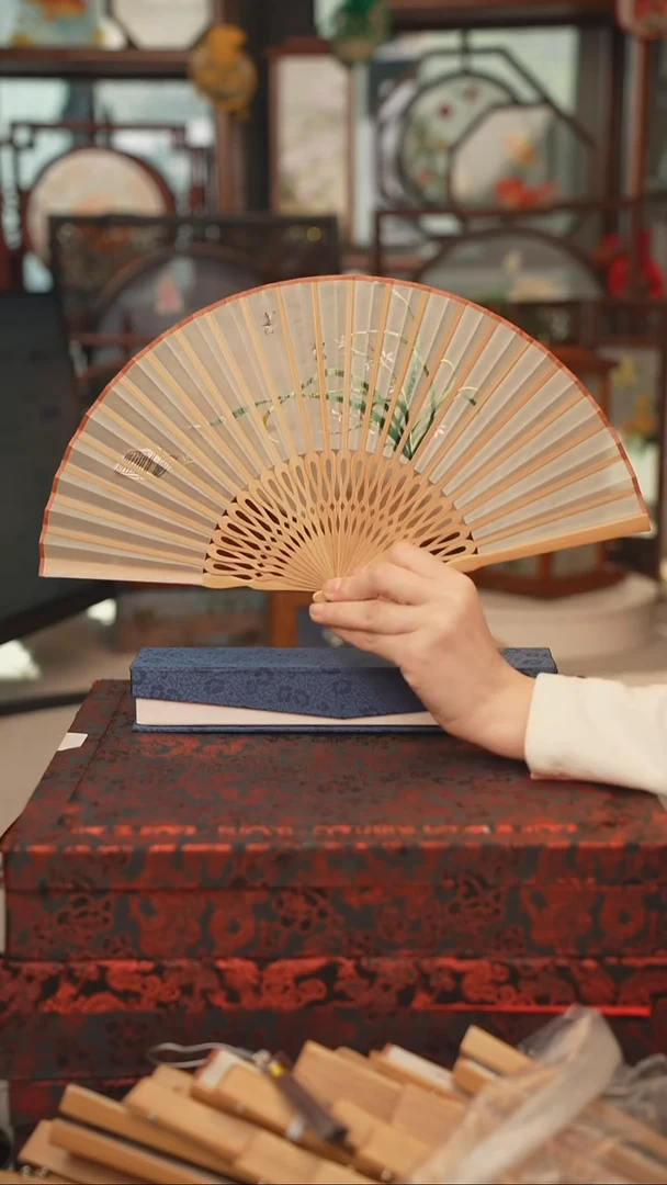 扇子折扇 苏绣绣花吊坠非遗