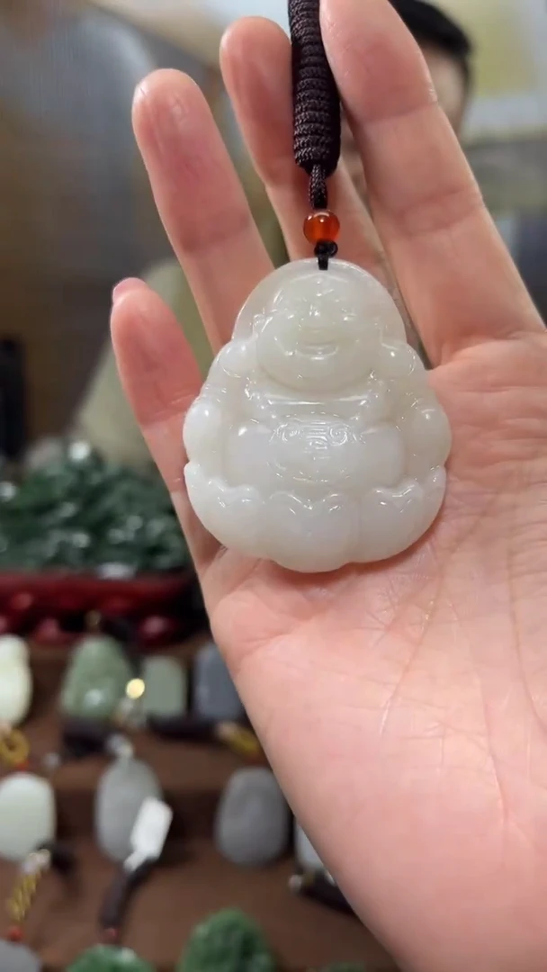 颈饰未镶嵌和田玉·