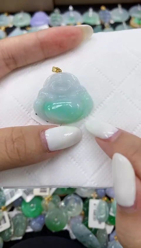 颈饰18K金镶嵌翡翠11111111111