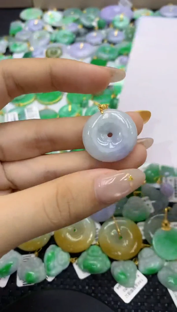 颈饰未镶嵌翡翠天然缅甸翡翠A货
