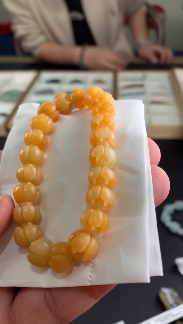 未镶嵌定制翡翠**翡翠