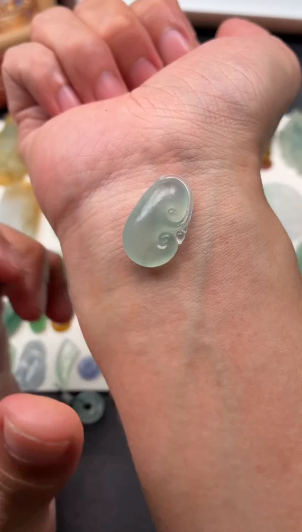 未镶嵌定制翡翠翡翠