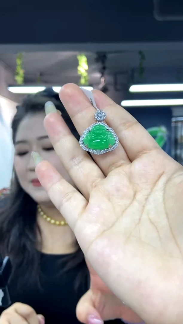 吊坠(不含链)未镶嵌翡翠多样性发其一颜色微差