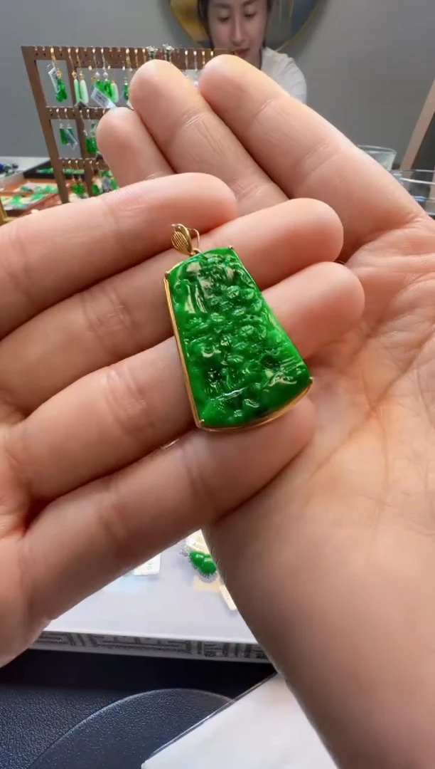 【闪购商品】定制翡翠18K金镶嵌1280元
