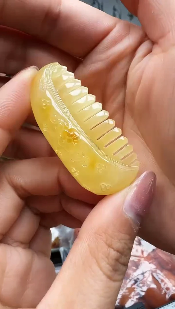 【闪购商品】琥珀裸石未镶嵌挂坠