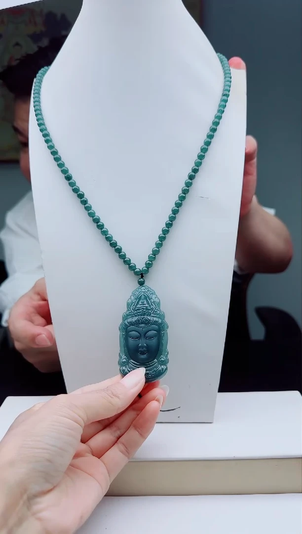 颈饰未镶嵌翡翠多样性发其一