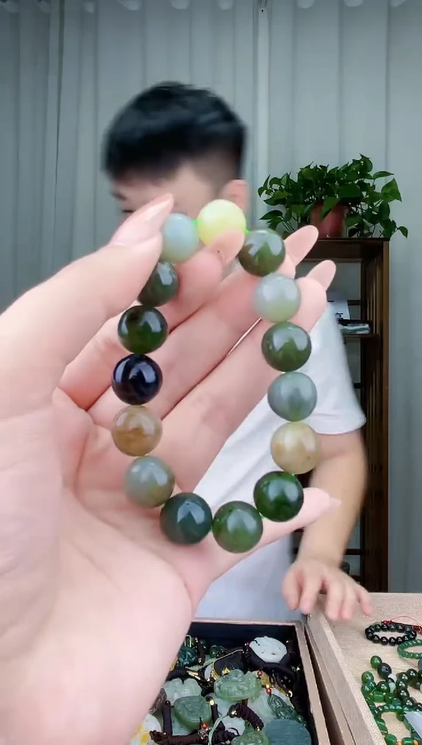 未镶嵌和田玉挂件拍一发一，多样性发货！