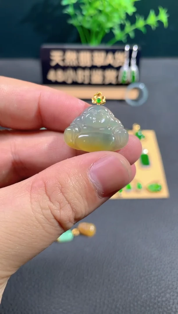 【闪购商品】翡翠颈饰18K金镶嵌翡翠