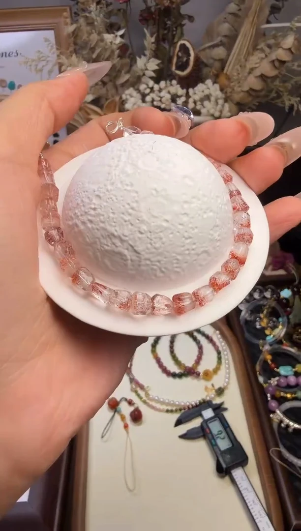 水晶摆件未镶嵌金草莓