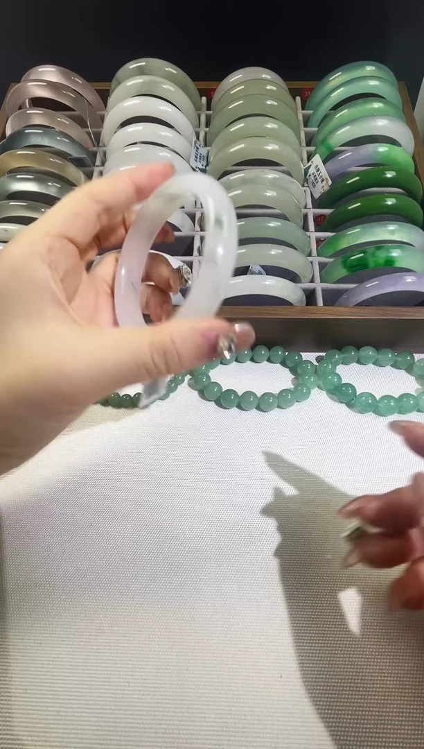 灵动飘花高货毕业款手镯