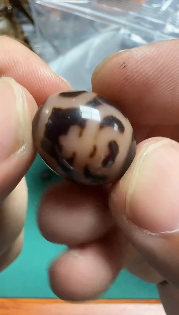 玛瑙/玉髓91未镶嵌-05024 多样性发其一不编