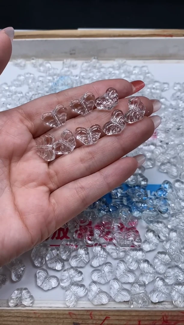 水晶珠宝半成品未镶嵌D904 白水晶 蝴蝶8个9.9元