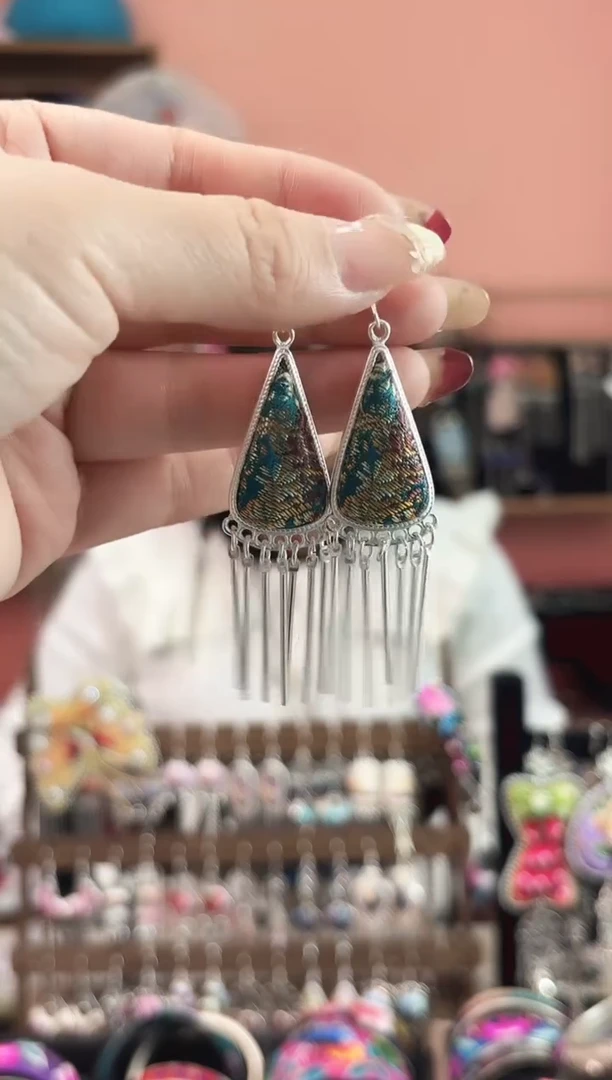 织绣艺枝独绣手工饰品170